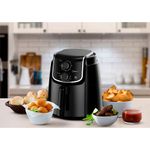 06.Fritadeira-Eletrica-Airfryer-4L-Midea---FRB45P1.FRB45P2-ambientado