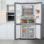 08.Geladeira-French-Door-482L-Midea-cor-inox---MD-RF556FGA041.MD-RF556FGA042-Aberto-ambientado